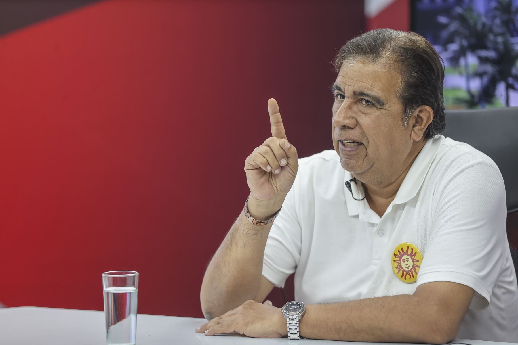 ERM 2026: Carlos Gallardo promete concluir obras y semáforos inteligentes en transporte