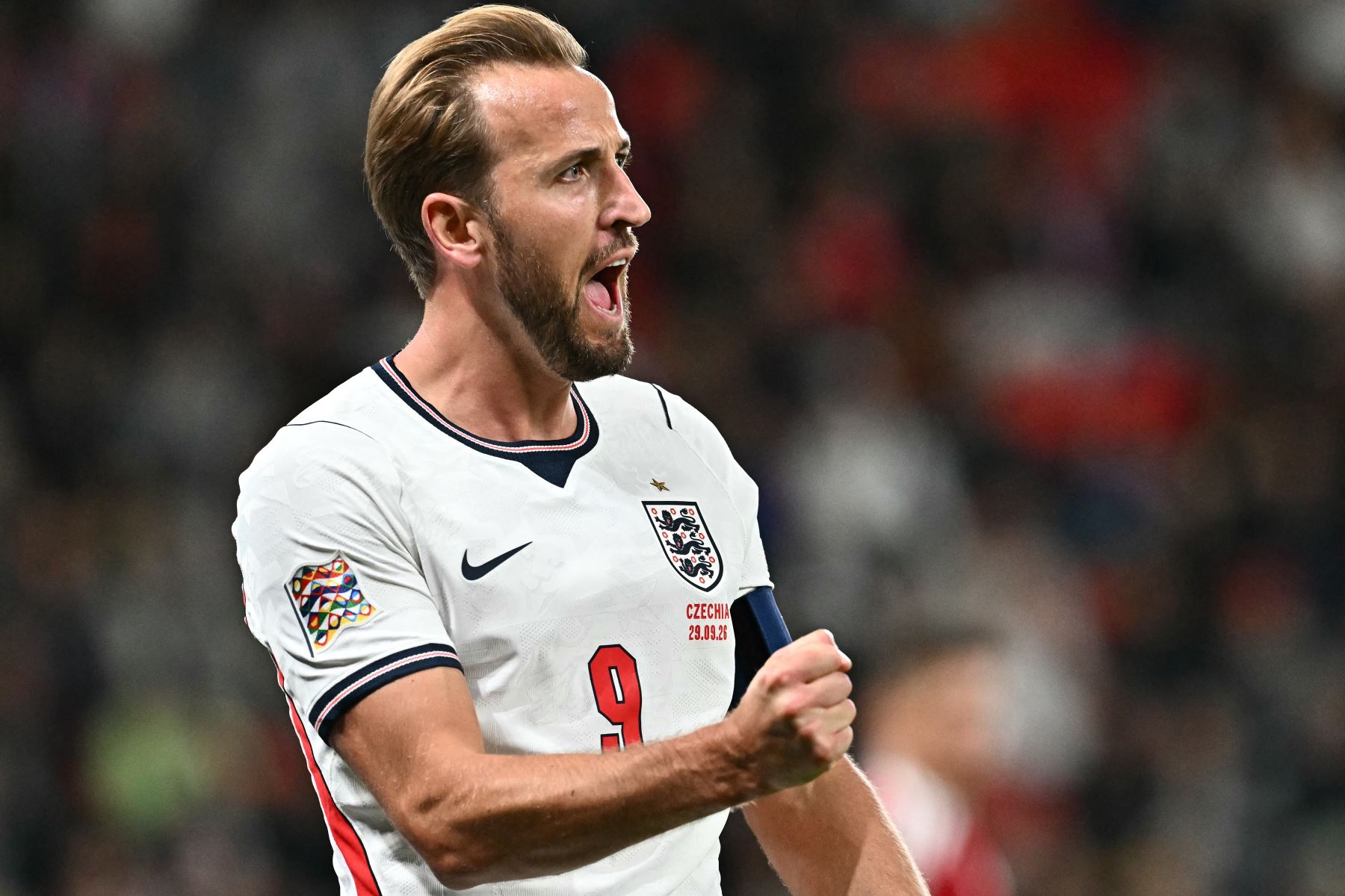 Inglaterra vuelve a la senda de la victoria al derrotar 2-0 a República Checa