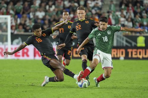 partido amistoso internacional entre Perú y México disputado hoy en Nueva Jersey terminó en un empate 1-1