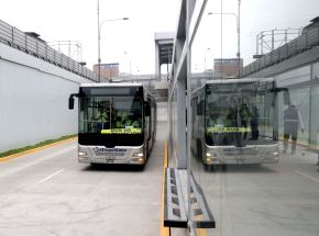 Nuevo tramo del Metropolitano por Vía Expresa Grau inicia pruebas con pasajeros. Foto: Andina