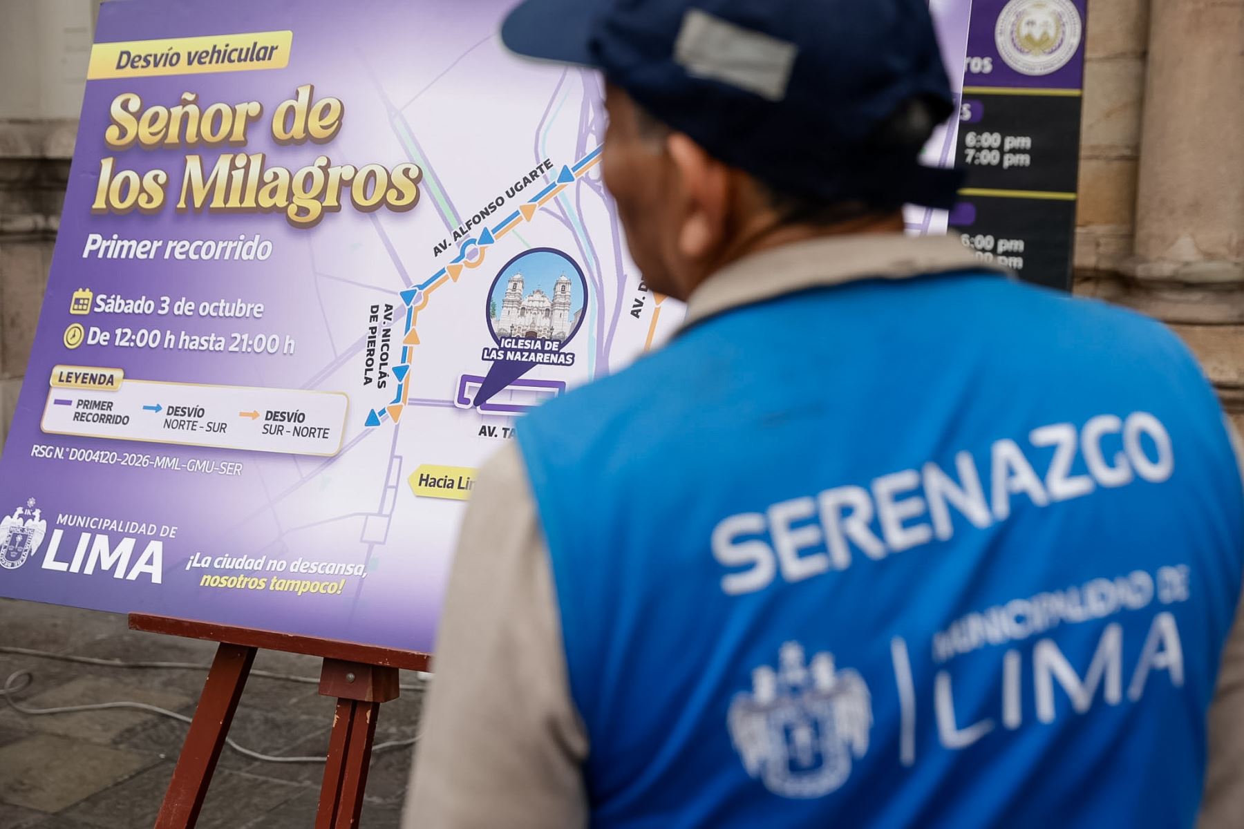 La Municipalidad Metropolitana de Lima presentó el Plan de Operaciones Señor de los Milagros 2026, que contempló el despliegue de más de mil trabajadores durante los cinco recorridos procesionales, en coordinación con la Policía Nacional, para reforzar la seguridad, el orden, la movilidad y la atención de los ciudadanos. Foto: ANDINA/Luis Iparraguirre.