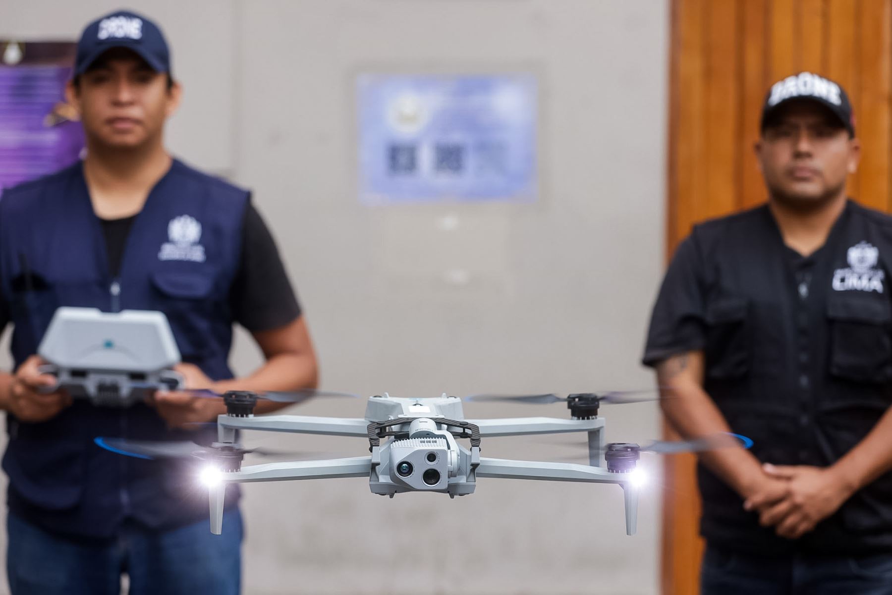 El uso de drones permitió ampliar el monitoreo desde el aire y reforzar la vigilancia durante los recorridos del Señor de los Milagros. Foto: ANDINA/Luis Iparraguirre.