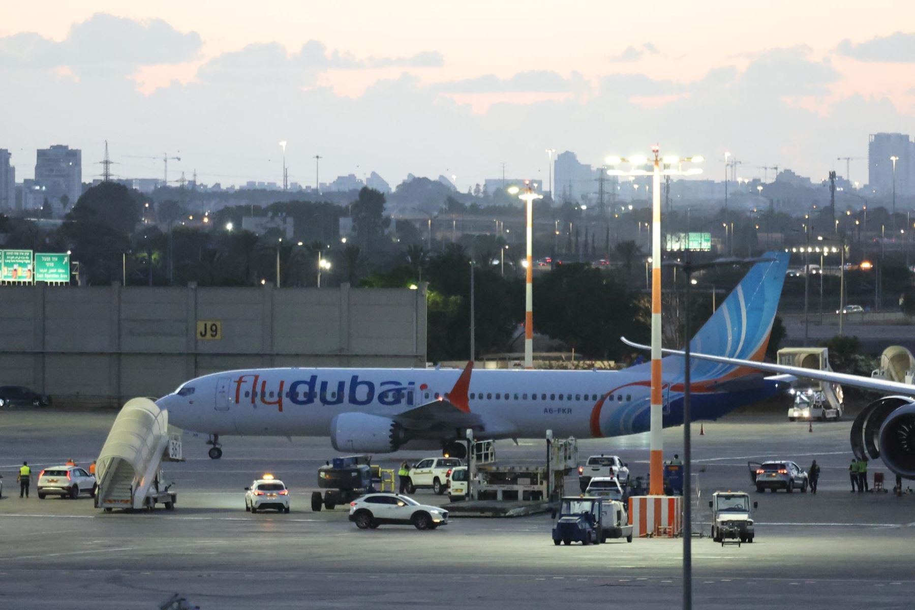 La aerolínea Flydubai suspende vuelos a Israel mientras sigue investigación de "incidente"