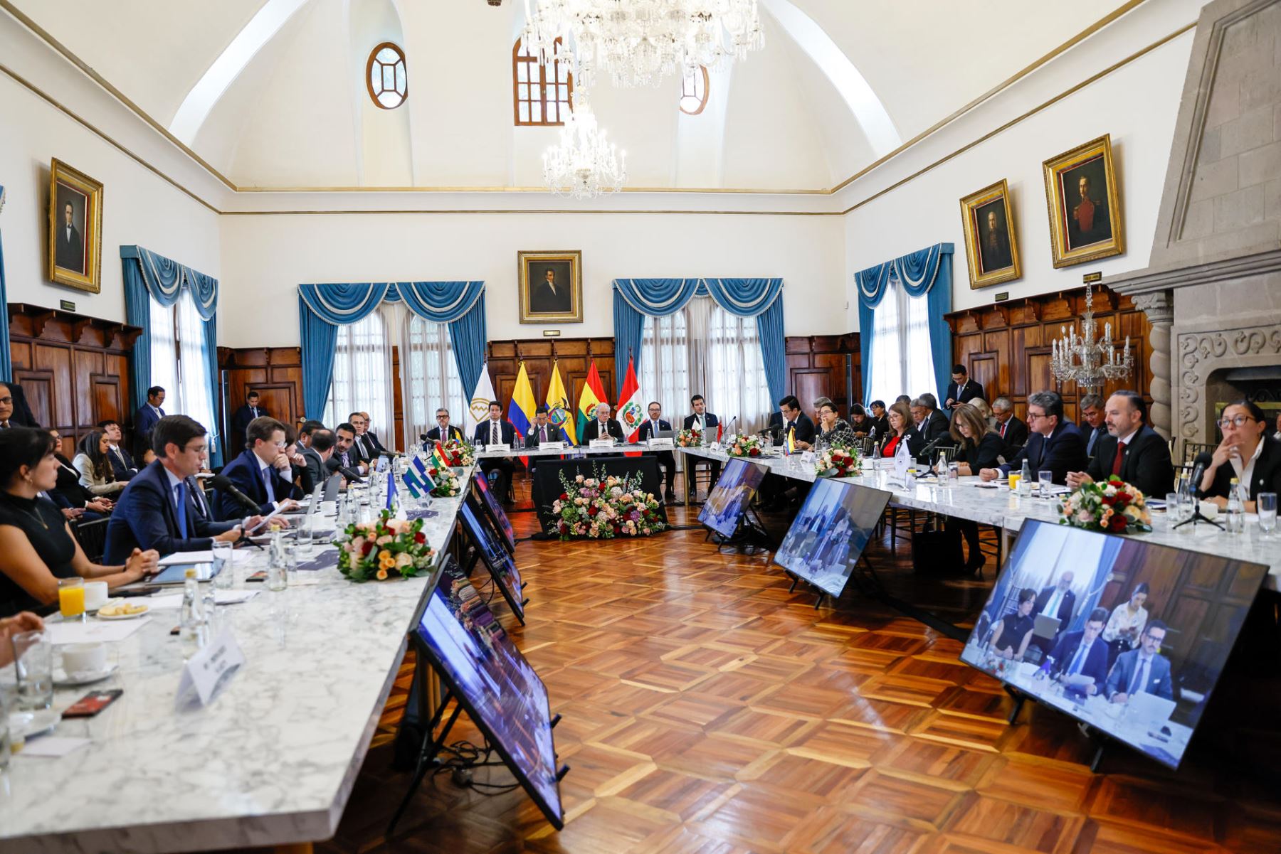 Reunión durante el traspaso por parte de Ecuador de la presidencia pro tempore de la Comunidad Andina para el periodo 2026-2027 a Perú, este miércoles, en Quito (Ecuador).: EFE