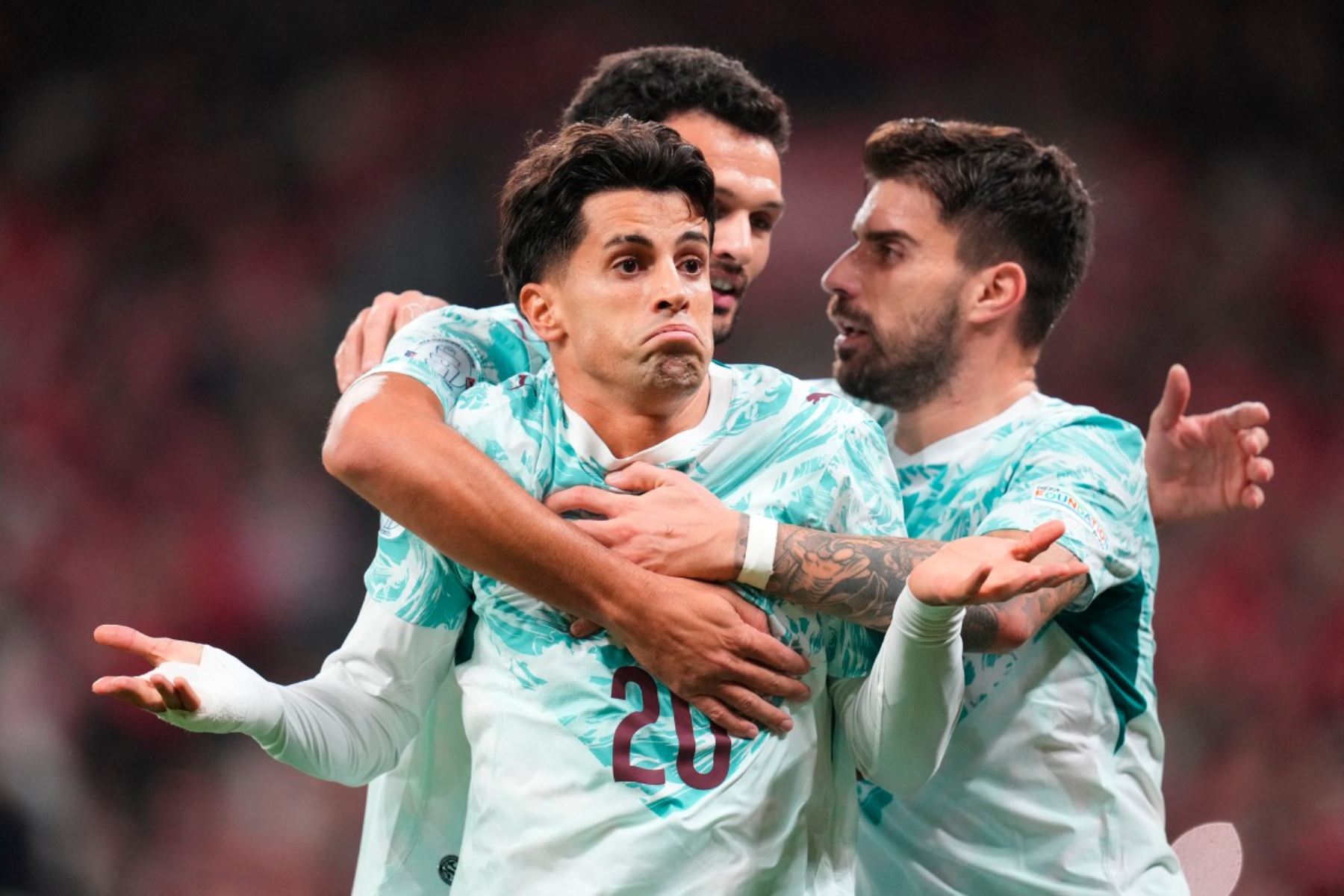Portugal cura las heridas del abandono de CR7 con un triunfo en Dinamarca