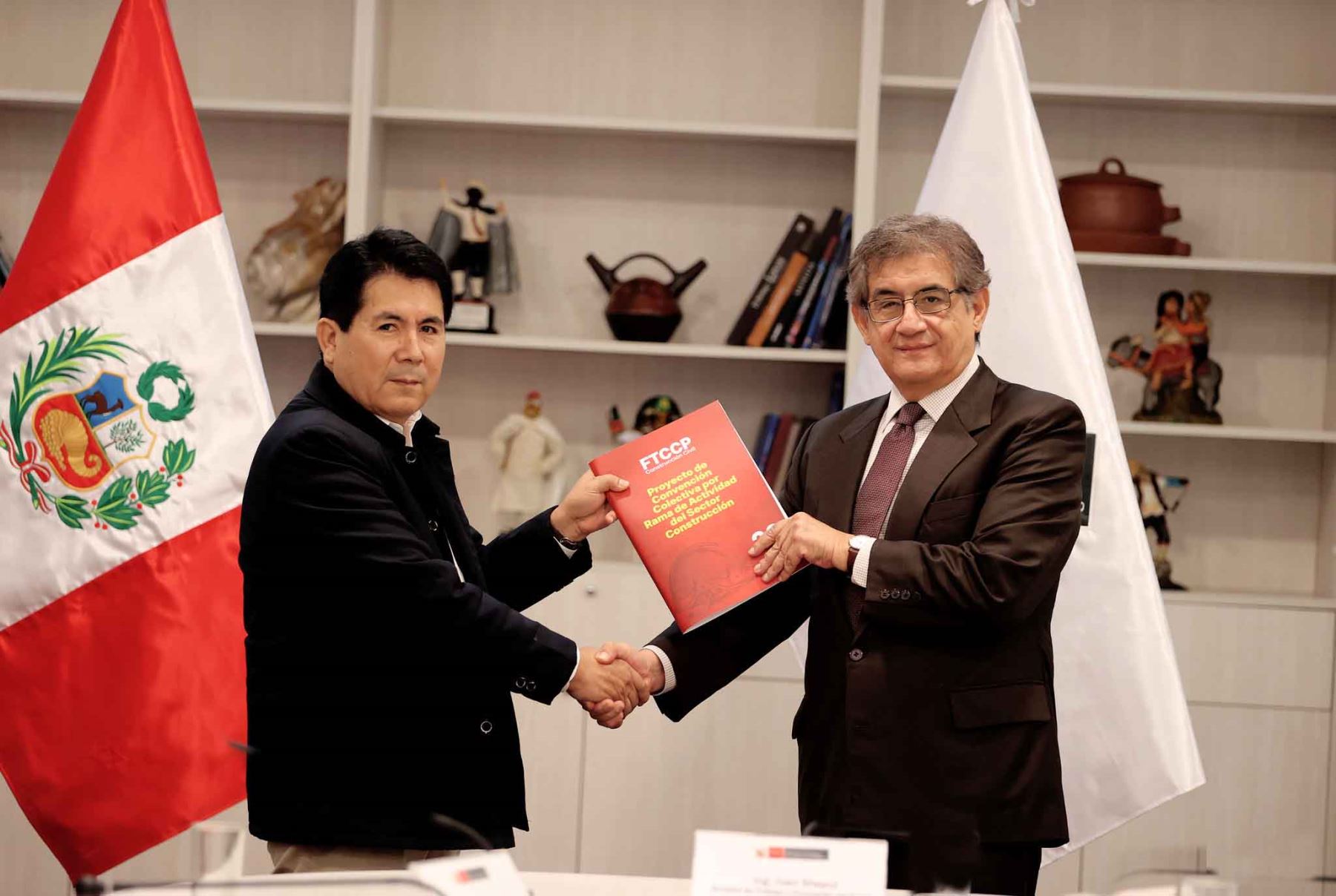 Ministro Sheput inicia acompañamiento a negociación colectiva 2027 de Construcción Civil