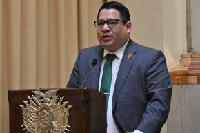 El Fiscal General de Bolivia, Roger Mariaca, pronuncia un discurso tras prestar juramento en La Paz, en octubre de 2024. Foto: AFP