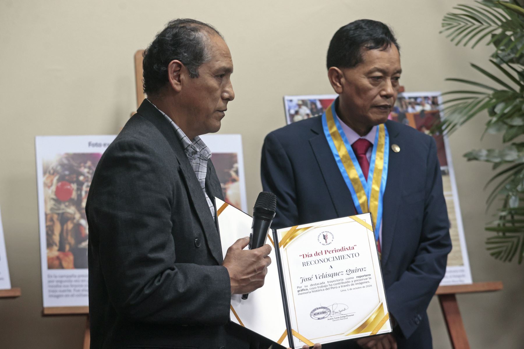 El Colegio de Periodistas del Perú realizó la ceremonia por el Día del Periodista y su 46.° aniversario institucional, encuentro en el que reafirmó su compromiso con la libertad de prensa, la ética profesional y el servicio a la sociedad. La actividad se desarrolló en su sede de Lince. Foto: ANDINA/Vidal Tarqui.