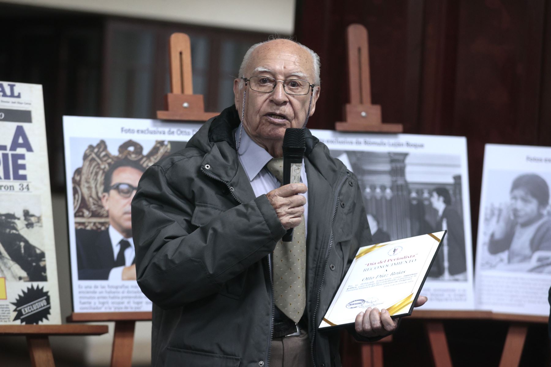 El Colegio de Periodistas del Perú realizó la ceremonia por el Día del Periodista y su 46.° aniversario institucional, encuentro en el que reafirmó su compromiso con la libertad de prensa, la ética profesional y el servicio a la sociedad. La actividad se desarrolló en su sede de Lince. Foto: ANDINA/Vidal Tarqui.