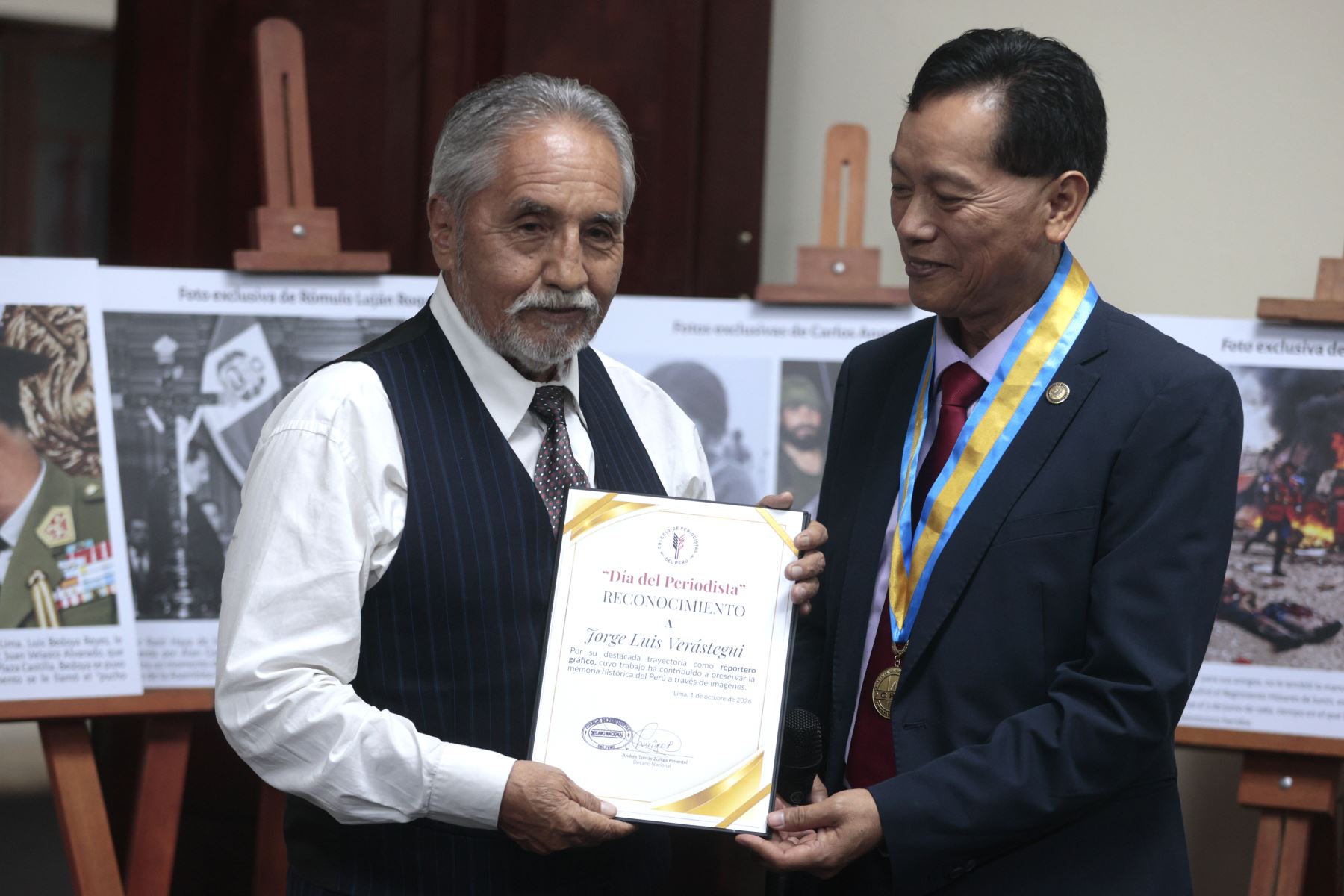 El Colegio de Periodistas del Perú realizó la ceremonia por el Día del Periodista y su 46.° aniversario institucional, encuentro en el que reafirmó su compromiso con la libertad de prensa, la ética profesional y el servicio a la sociedad. La actividad se desarrolló en su sede de Lince. Foto: ANDINA/Vidal Tarqui.