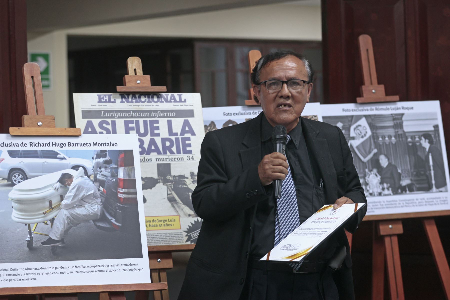 El Colegio de Periodistas del Perú realizó la ceremonia por el Día del Periodista y su 46.° aniversario institucional, encuentro en el que reafirmó su compromiso con la libertad de prensa, la ética profesional y el servicio a la sociedad. La actividad se desarrolló en su sede de Lince. Foto: ANDINA/Vidal Tarqui.