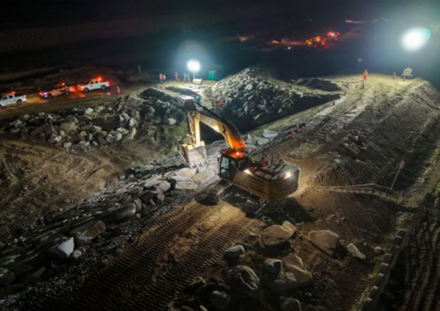 ANIN: obras de protección en quebradas San Idelfonso y río Moche se ejecutan las 24 horas