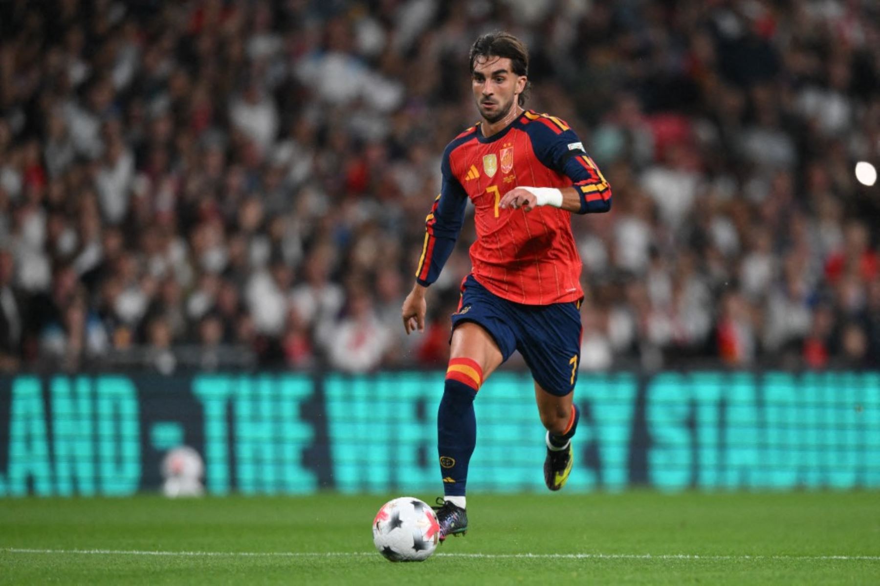 Ferran Torres abandona la selección española por molestias en un tobillo
