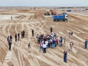 Las autoridades de Lambayeque anunciaron que los escenarios que recibirán al papa León XIV, como las pampas de Pimentel, serán sometidos a evaluaciones de seguridad para garantizar las condiciones adecuadas para recibir a miles de personas. ANDINA/Difusión