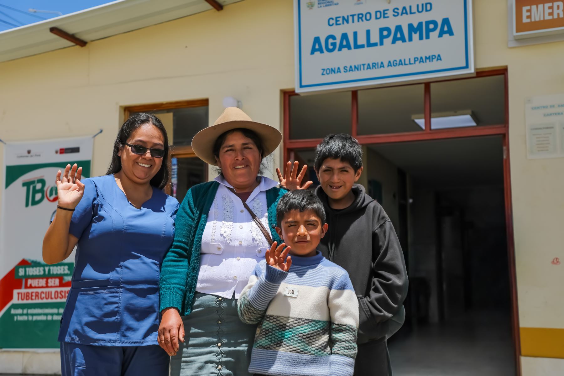 De manera complementaria, se realizó una campaña gratuita de salud dirigida a niños, adultos y adultos mayores, con atenciones en distintas especialidades. Foto: ANDINA/Difusión.