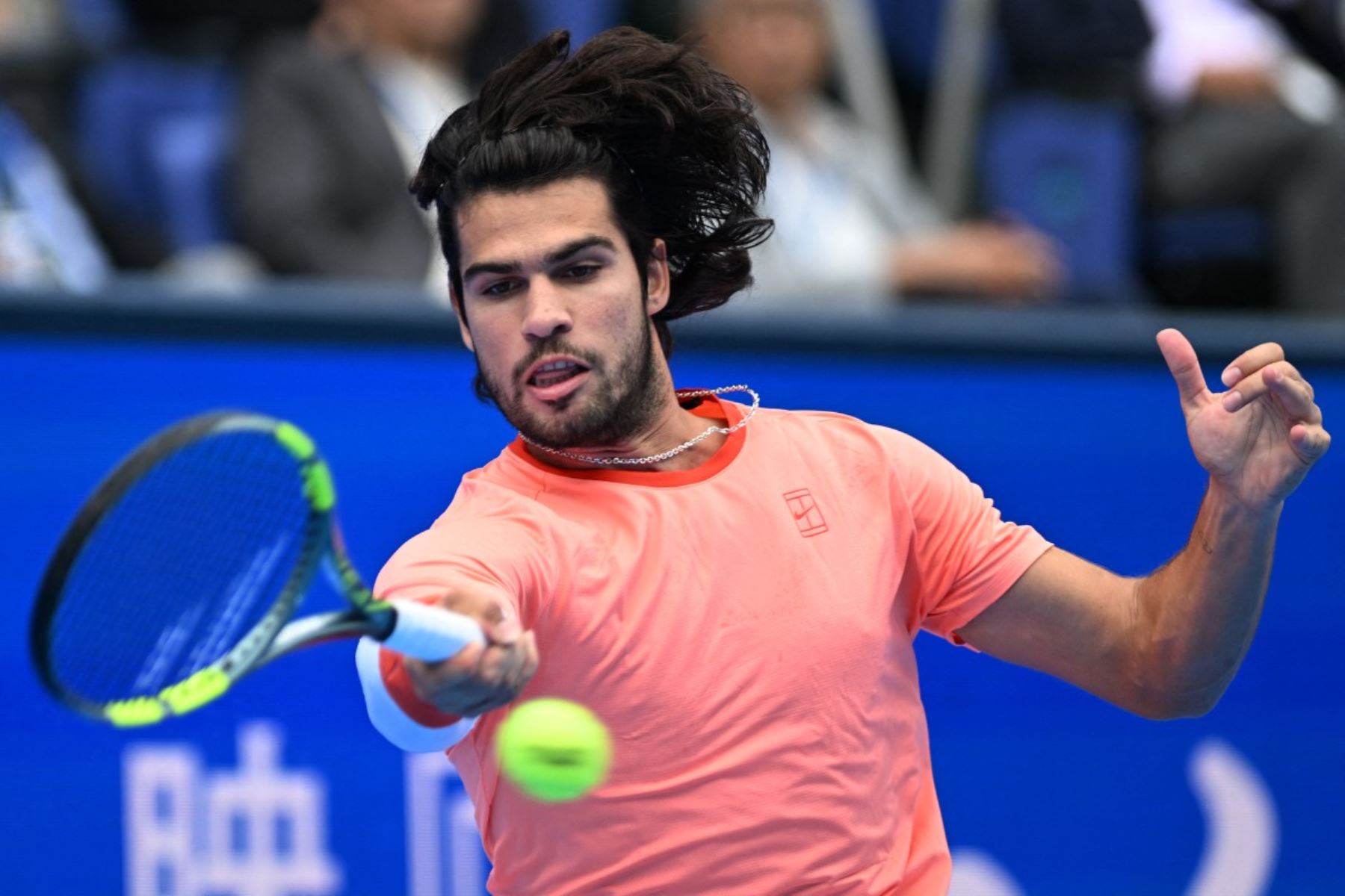 Alcaraz avanza a semifinales del Abierto de Japón tras la retirada de Shapovalov