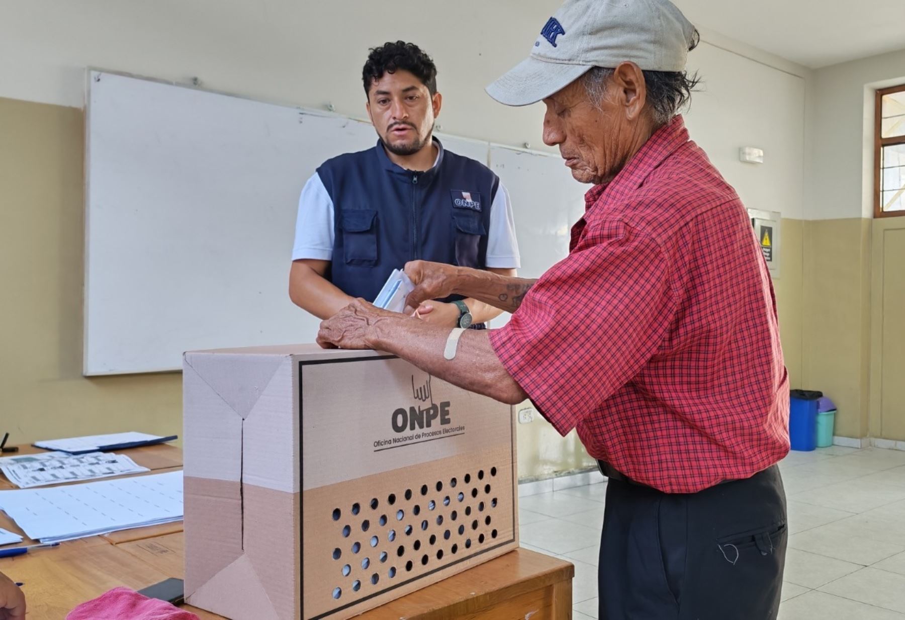ERM 2026: en Huancavelica se registró la primera mesa en recibir el material electoral