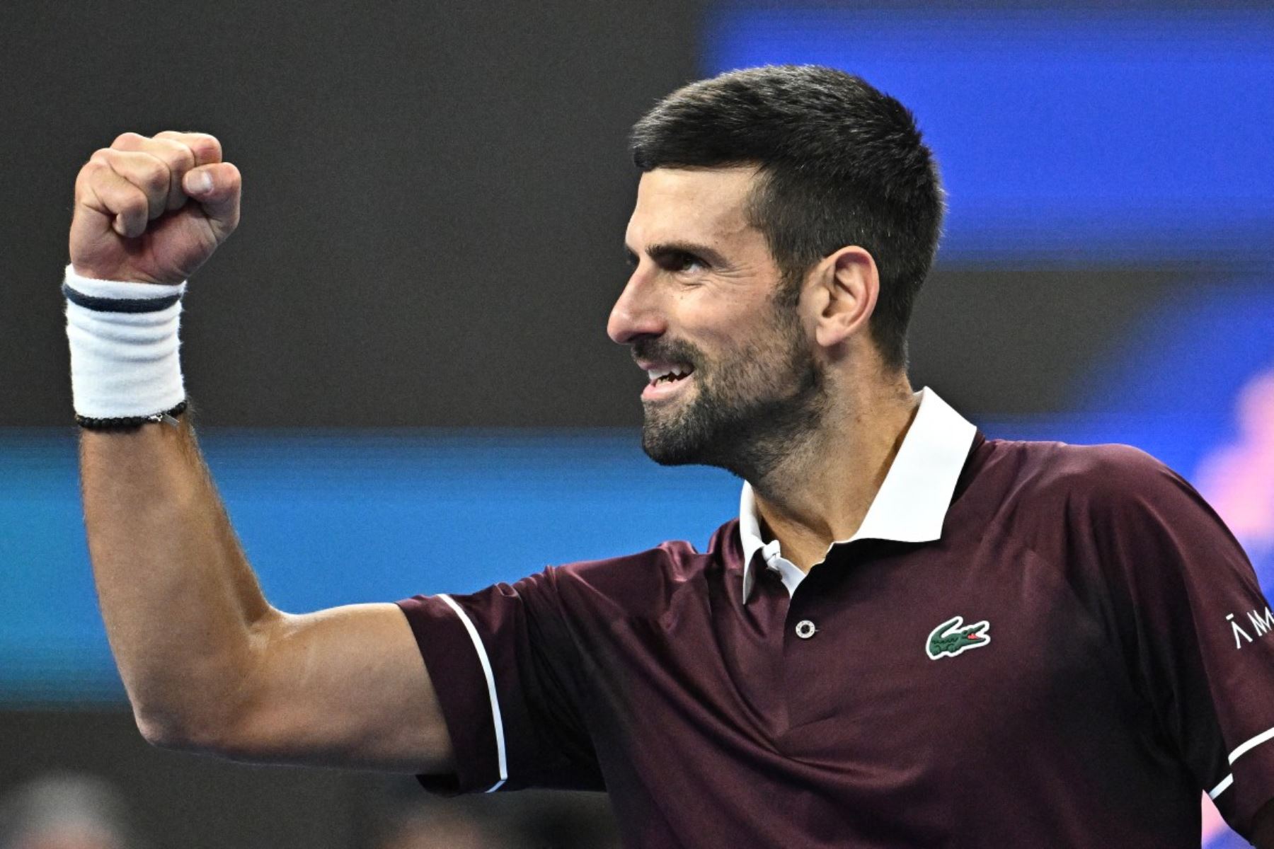 Djokovic supera el récord de Nadal con su victoria número 32 sin derrotas en Pekín