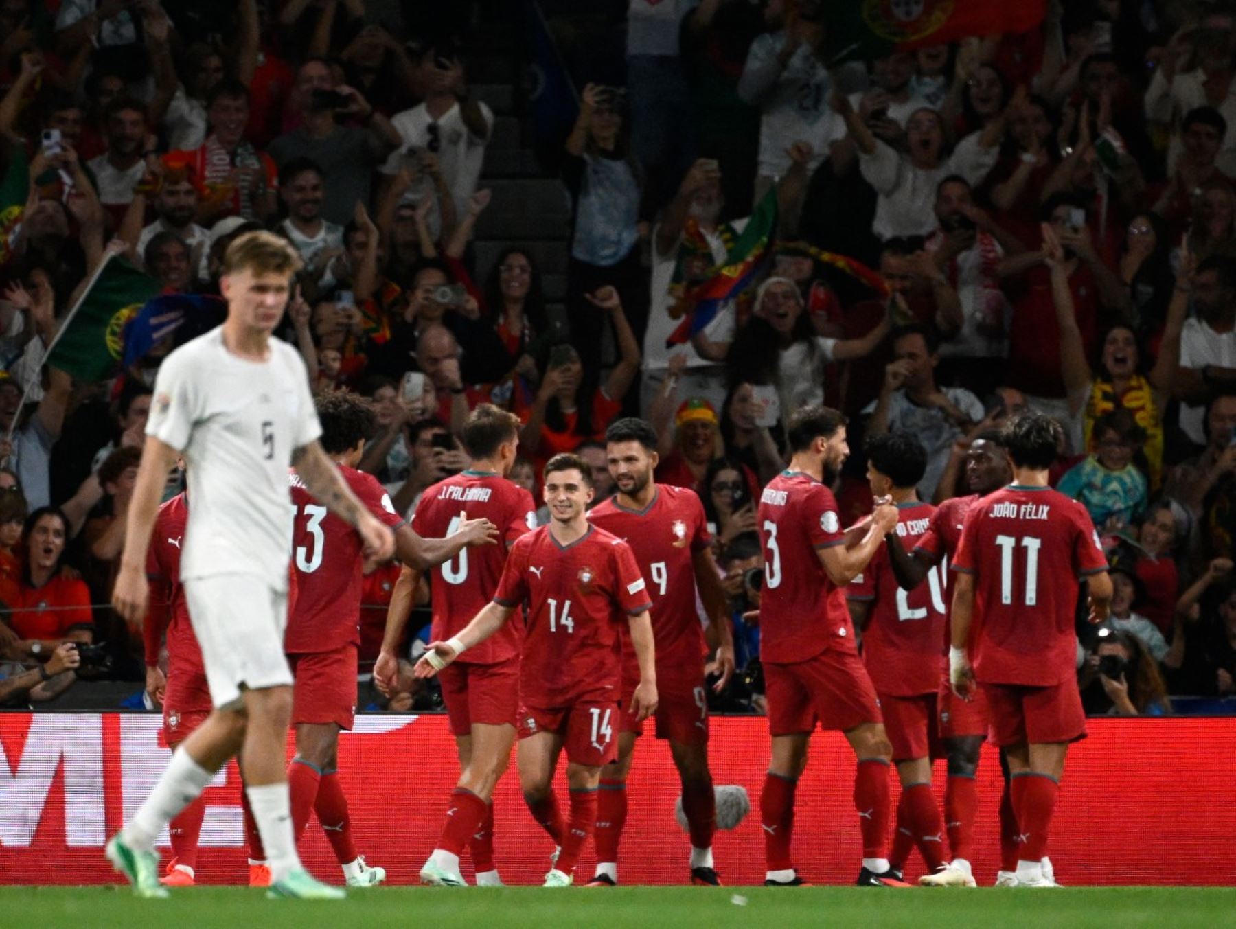 Portugal gana a Noruega 2-1 y se clasifica para cuartos de la Liga de Naciones