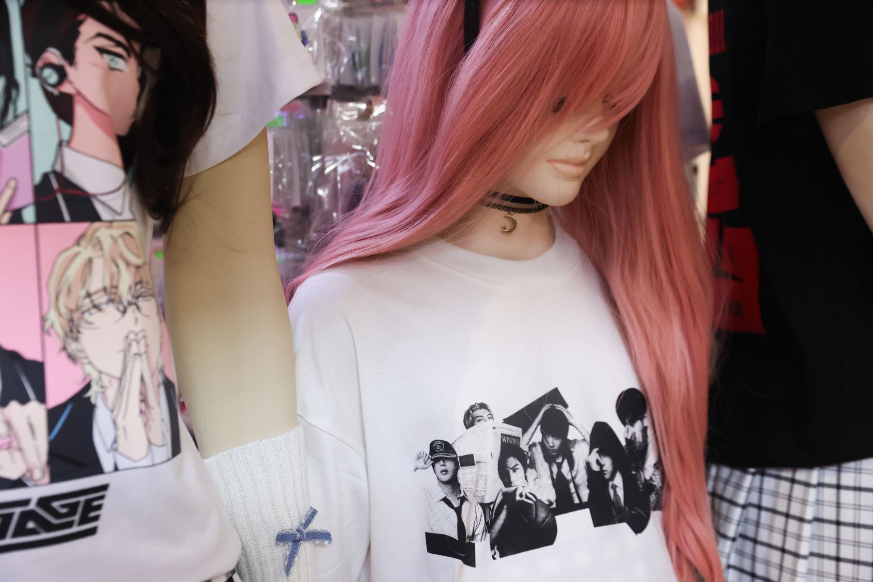 En el tercer piso de la galería Estilo los fans de BTS podrán encontrar outfits completos para asistir al concierto de su banda favorita. La pueden ubicar en Agustín Gamarra 949 La Victoria. Foto: ANDINA/Melina Mejía