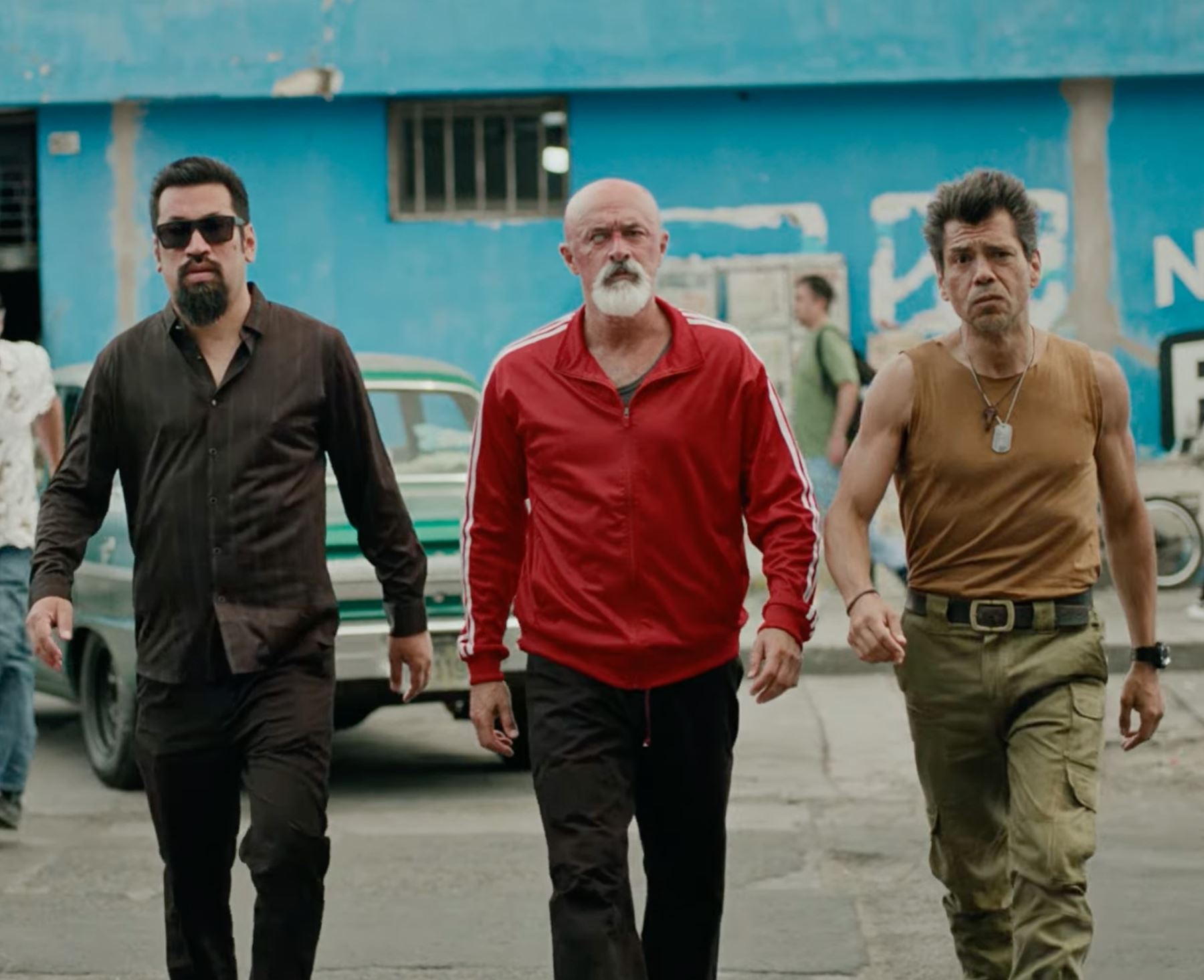 Elenco de La Gran Sangre" se convierten en héroes en la vida real