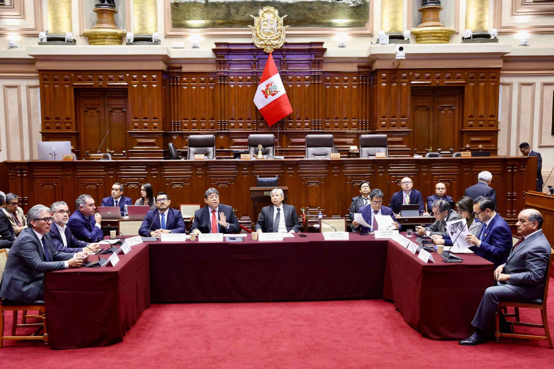 Congreso: Comisión Bicameral de Presupuesto recibe sustentación de crédito suplementario