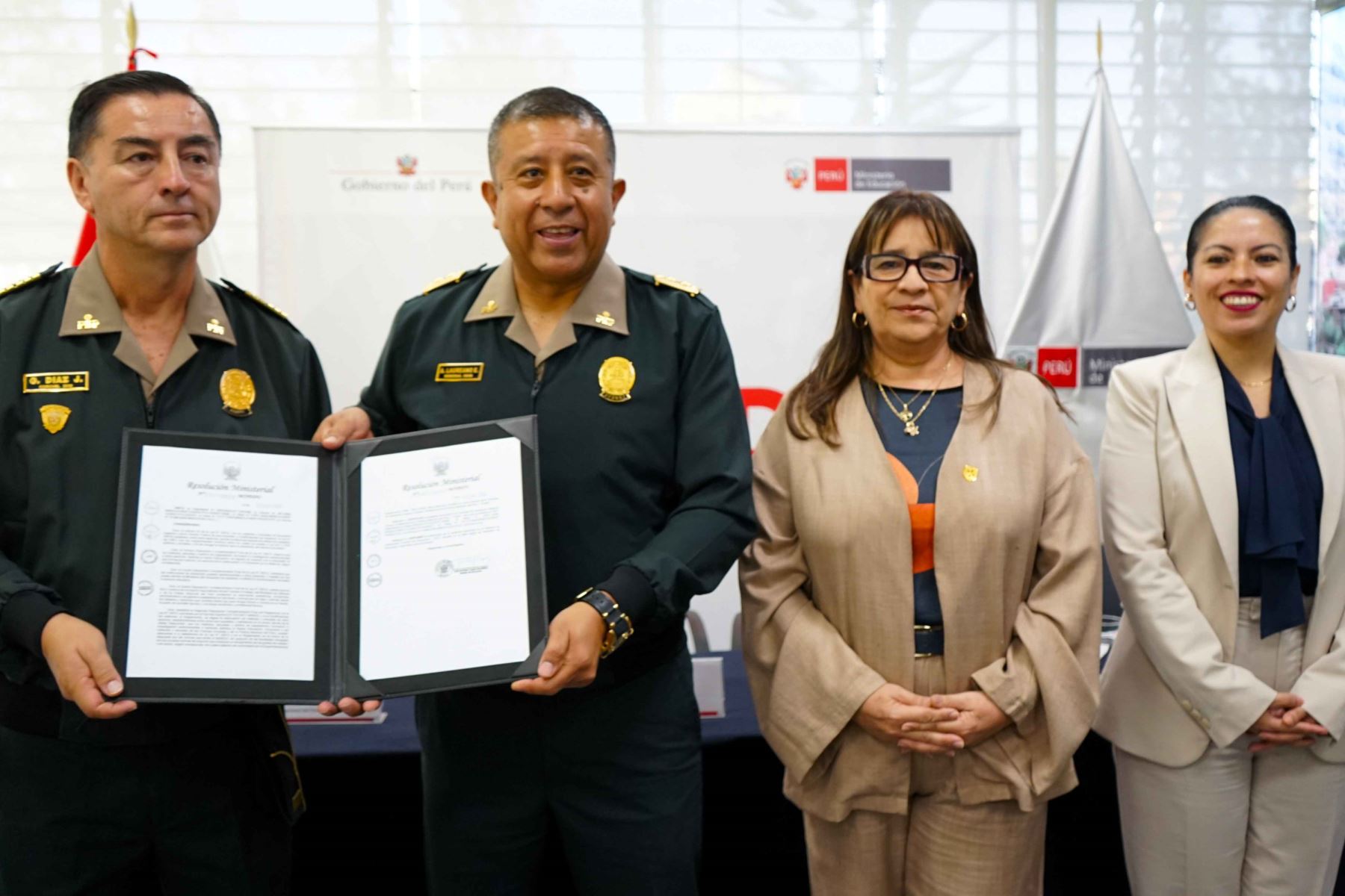 Minedu reconoce adecuación de la escuela técnico profesional PNP de Trujillo
