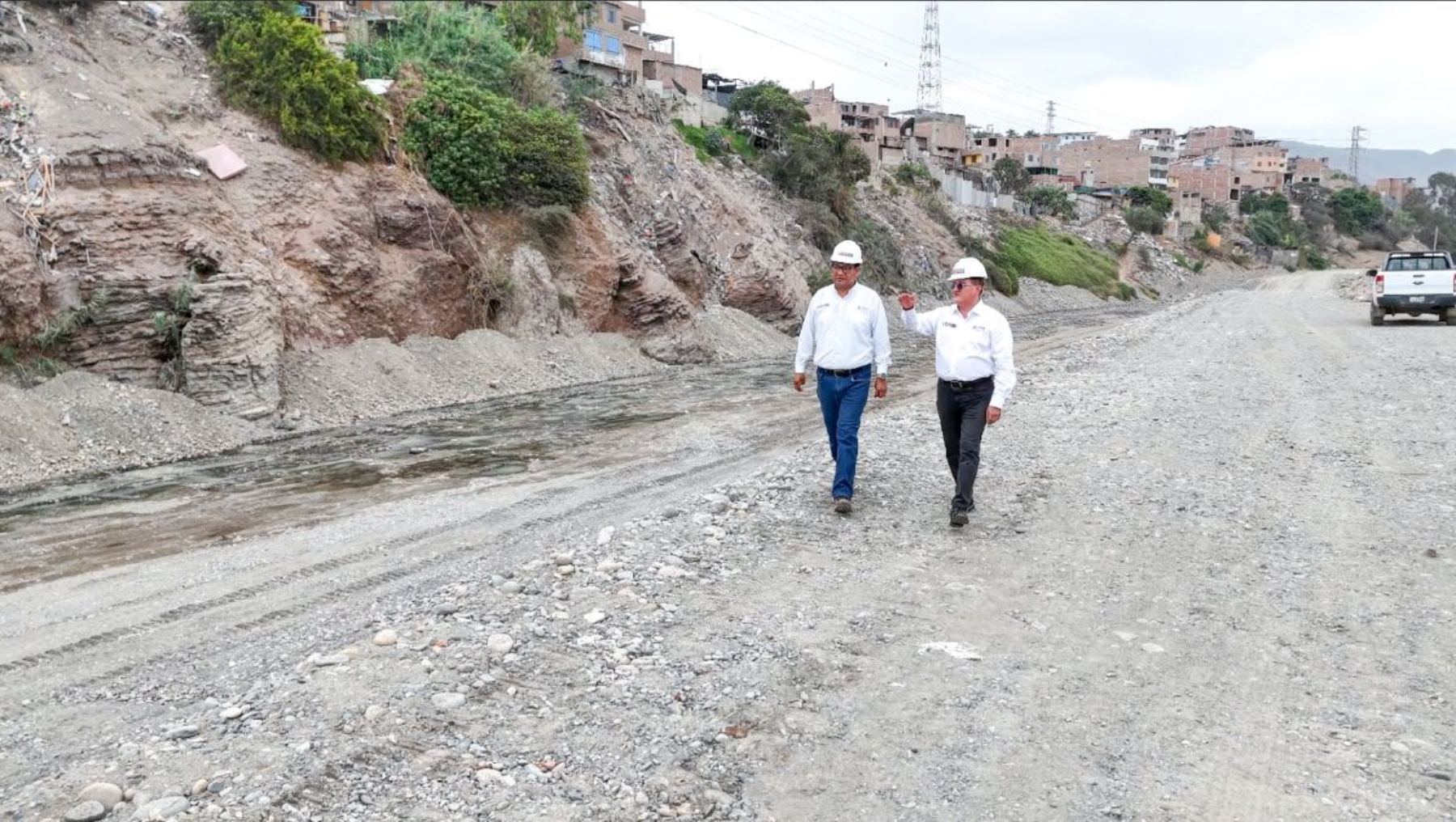 ANA culmina trabajos de limpieza y descolmatación en el río Lurín y supera meta prevista
