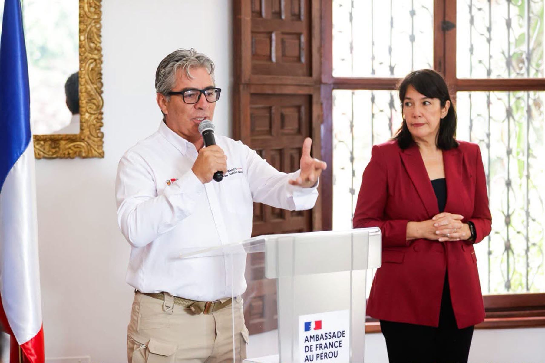 Perú presenta proyectos de vivienda sostenible y agua en roadshow de Embajada de Francia