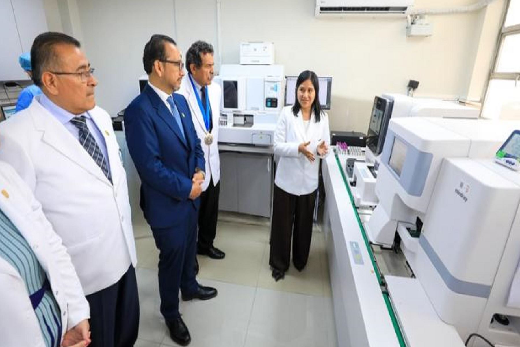 Hospital Dos de Mayo inaugura nuevas áreas para fortalecer trasplantes renales