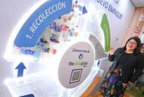 La viceministra de Gestión Ambiental del Minam, Raquel Soto, participa en el VIII Congreso Internacional de la Industria Plástica se desarrolla bajo el concepto “Industria Plástica 5.0: Inteligencia Artificial para un futuro competitivo y sostenible” .