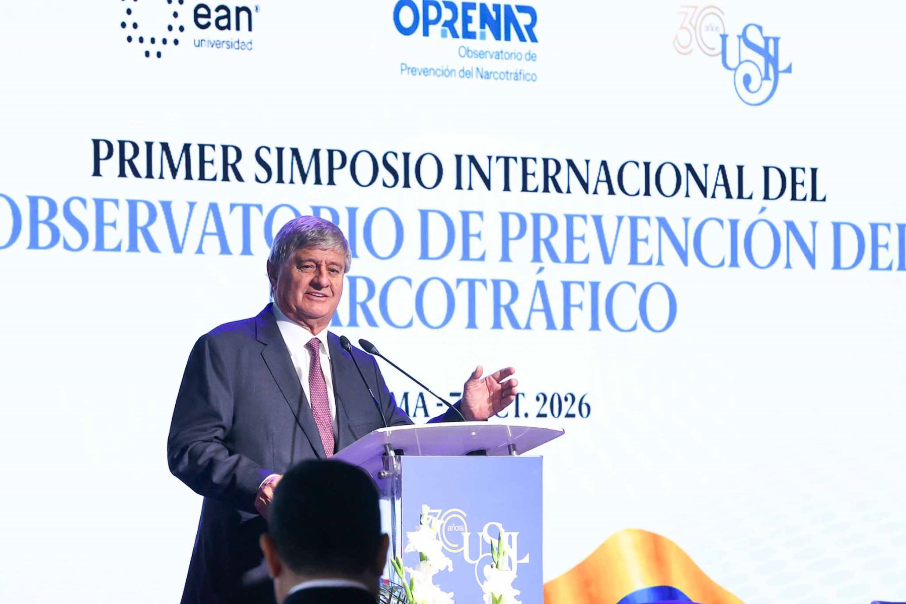 El fundador y presidente de la Corporación Educativa San Ignacio de Loyola, Raúl Diez Canseco Terry, participa en el Primer Simposio Internacional del Observatorio de Prevención del Narcotráfico, organizado por OPRENAR y la USIL.
Foto: ANDINA/Andrés Valle