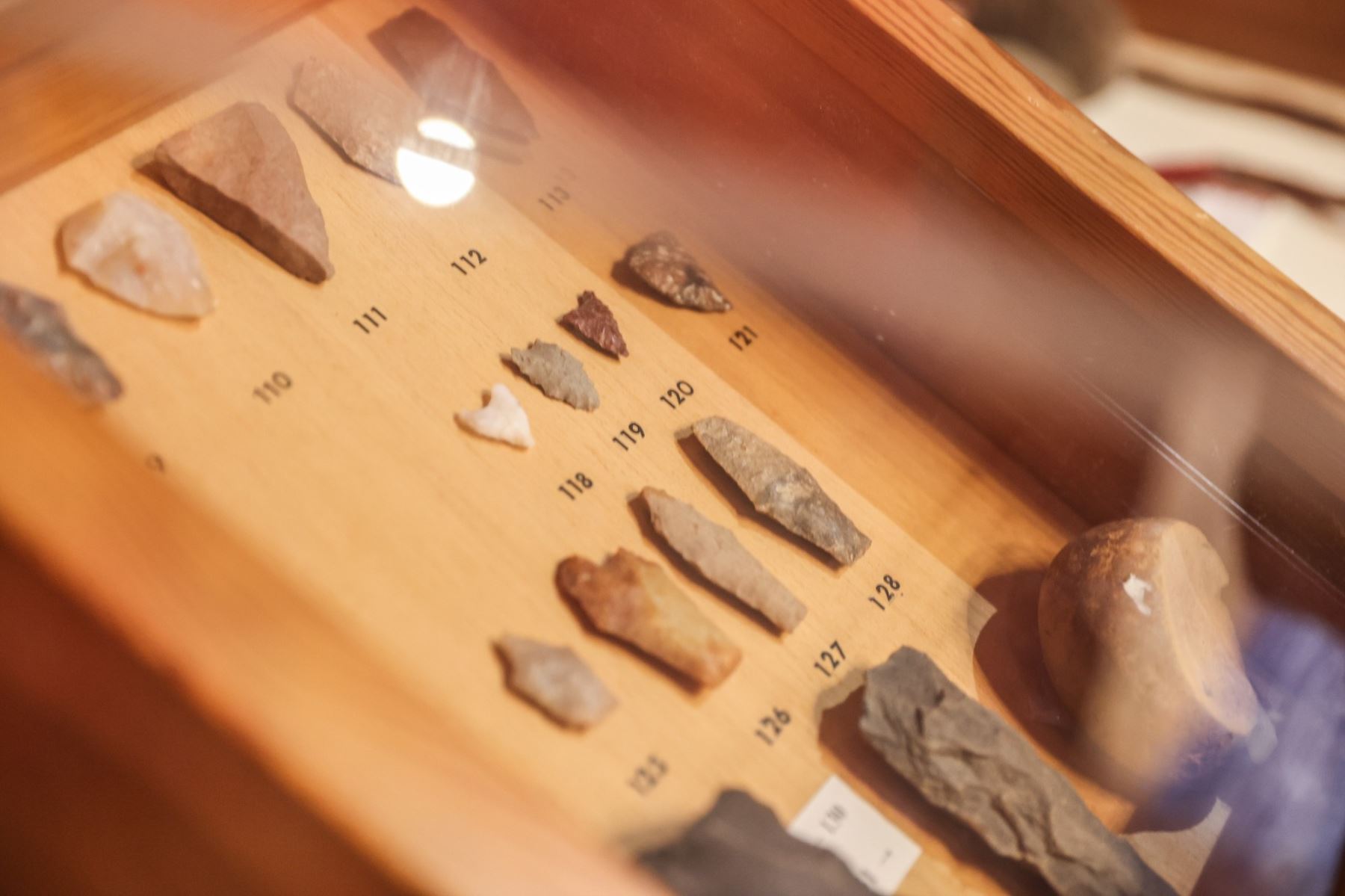 Entre los 342 bienes culturales restituidos al patrimonio nacional destacan la pintura monumental El tránsito de San José y el manuscrito El Arte Antiguo Peruano, que reúne acuarelas de gran valor histórico y académico. Foto: ANDINA/ Andrés Valle