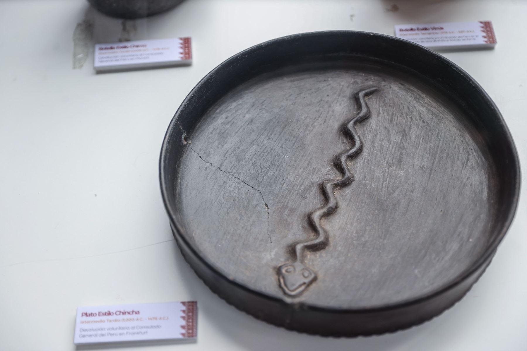 Entre los 342 bienes culturales restituidos al patrimonio nacional destacan la pintura monumental El tránsito de San José y el manuscrito El Arte Antiguo Peruano, que reúne acuarelas de gran valor histórico y académico. Foto: ANDINA/ Andrés Valle