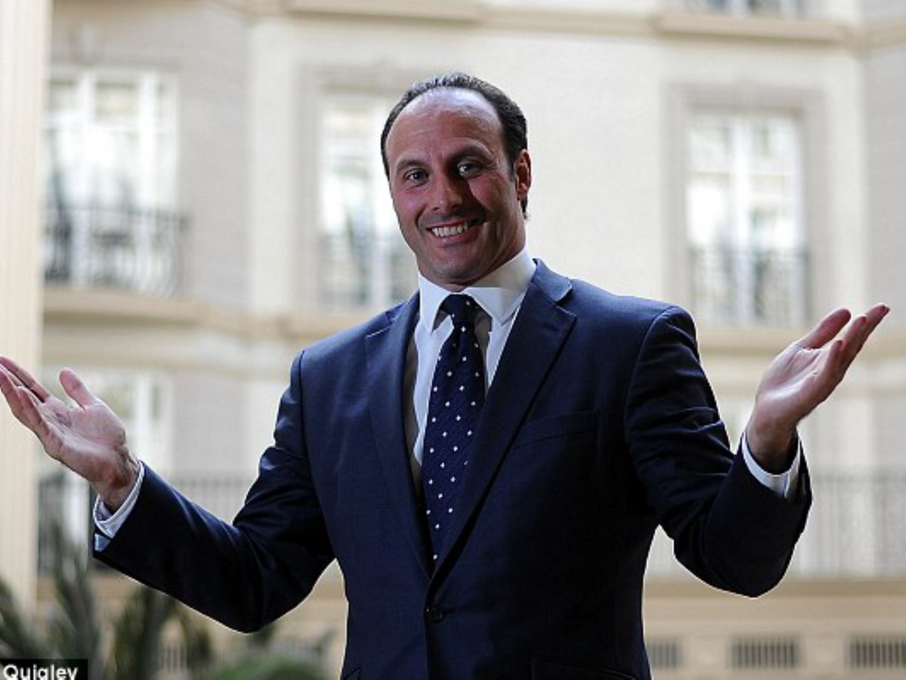 Exfutbolista suizo Ramón Vega desea ser candidato a la presidencia de la FIFA