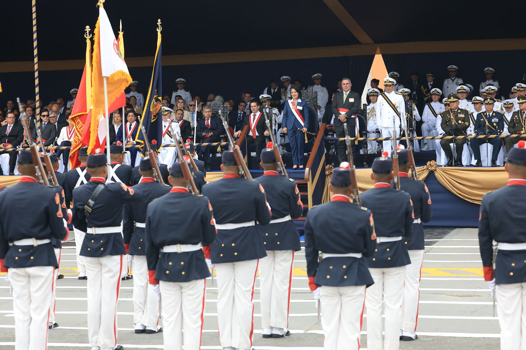 Presidenta Keiko Fujimori participó en conmemoración del 205.° aniversario de la Marina de Guerra del Perú y 147.° aniversario del Combate Naval de Angamos.

Foto: ANDINA/Prensa Presidencia