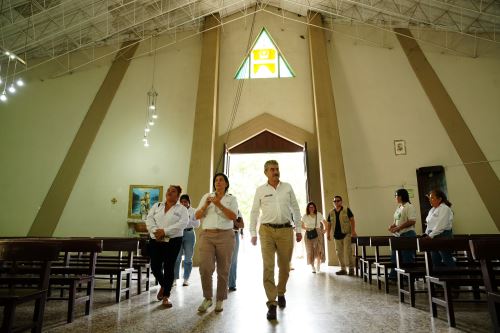 Ministro de Comercio Rogers Valencia, visita  la Sala Interpretativa “Papa León XIV”, ubicada en la Catedral de Chulucanas y vinculada a la Ruta de León