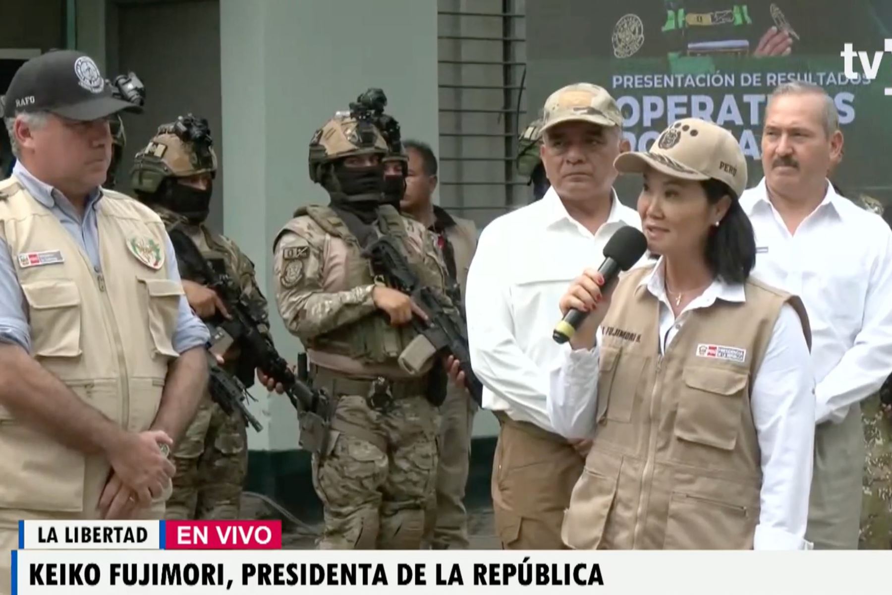 Presidenta Fujimori visita Unidad de Servicios Especiales de la PNP en Trujillo