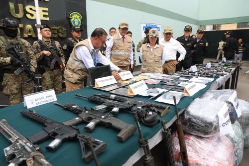 Presidenta Keiko Fujimori inspecciona establecimiento penitenciario El Milagro en Trujillo