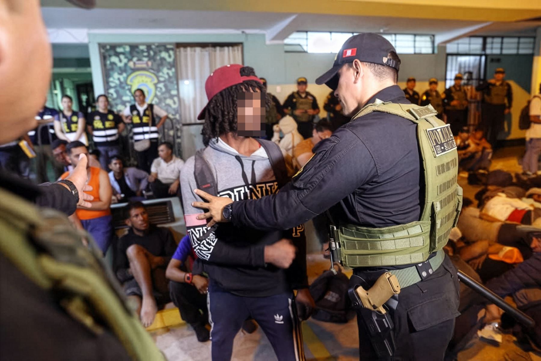 Trujillo: PNP interviene a 260 ciudadanos extranjeros para verificar situación migratoria