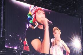 RM lució un chullo durante el segundo concierto que ofreció BTS en el estadio San Marcos. Foto: ANDINA/Difusión