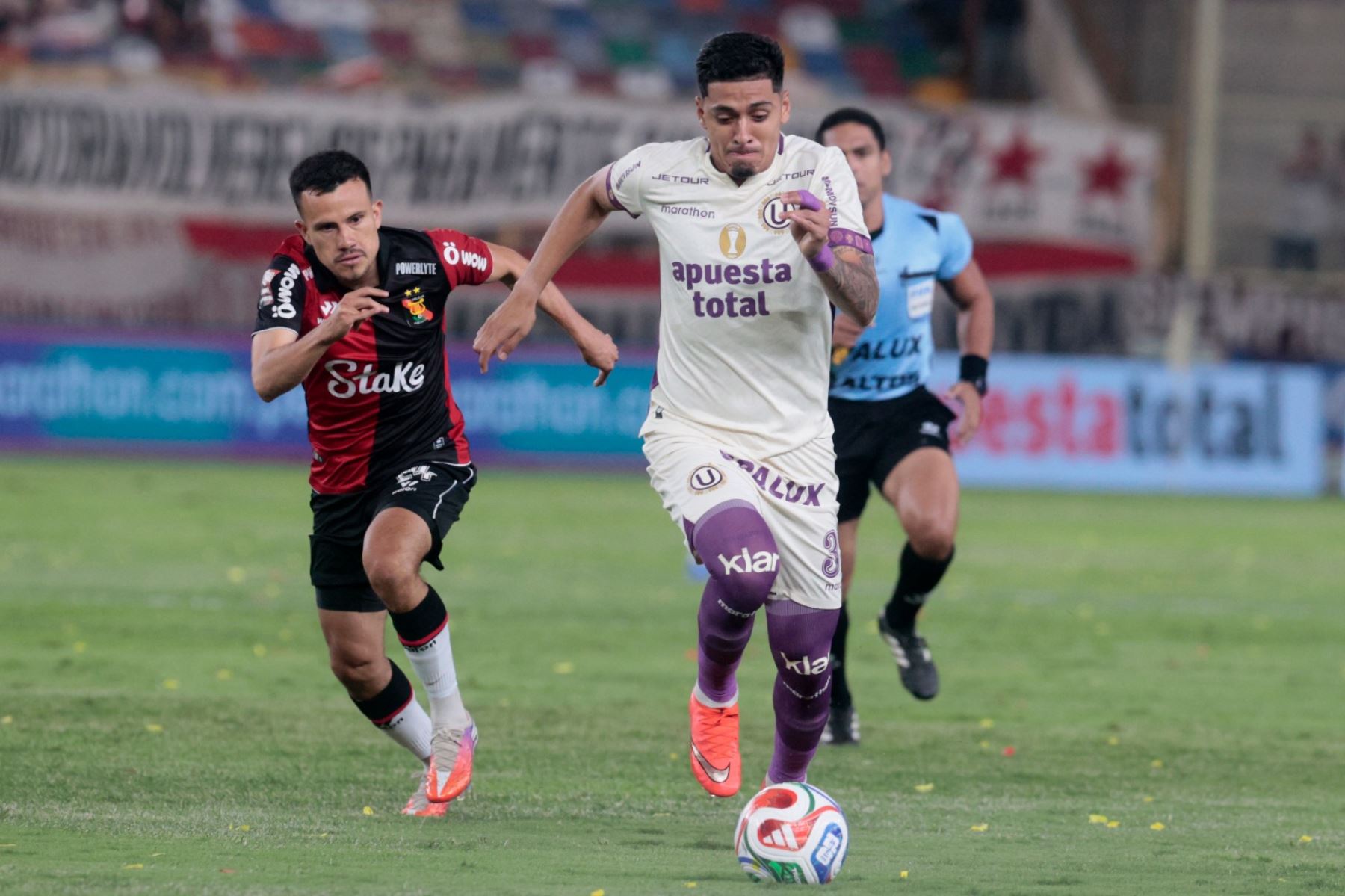 Universitario cae por 1 - 0 ante Melgar de Arequipa. Foto: ANDINA/Vidal Tarqui