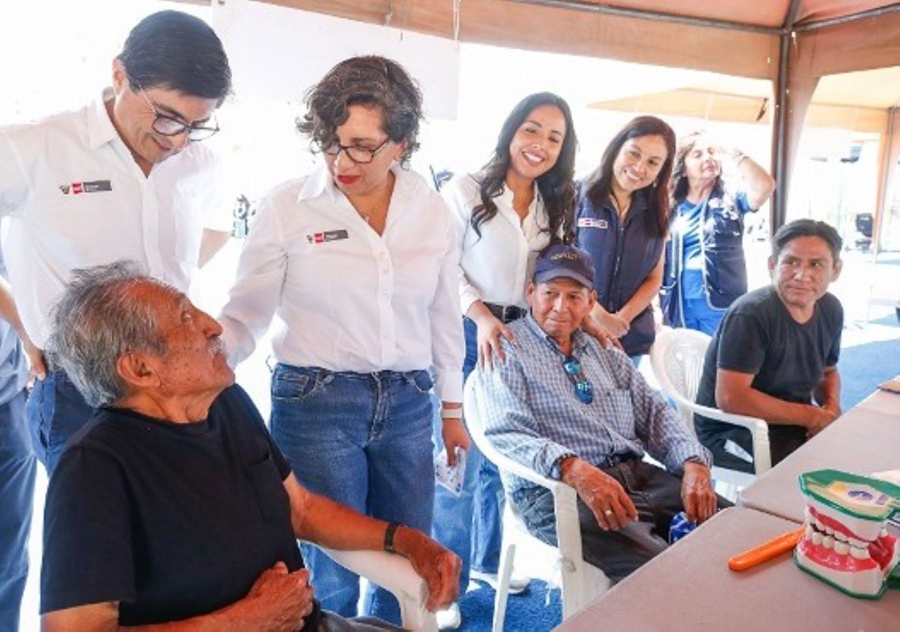 Minsa brinda más de 450 atenciones en jornada por la salud mental y bienestar de familias