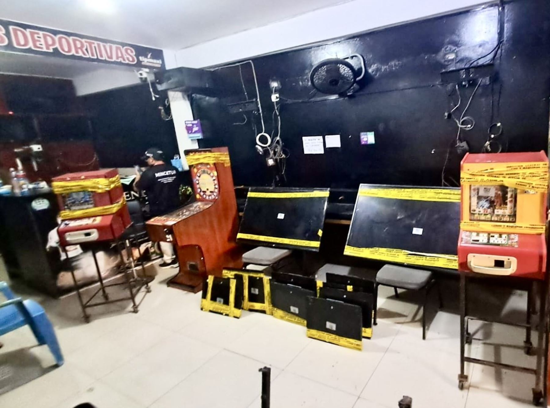 Clausuran establecimientos clandestinos de apuestas deportivas en Lambayeque y Huánuco