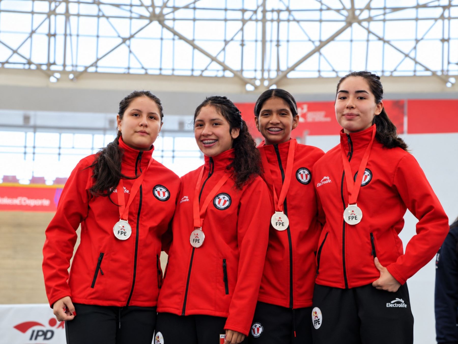 Perú gana medallas de plata y bronce en cierre de la Copa del Mundo de Esgrima