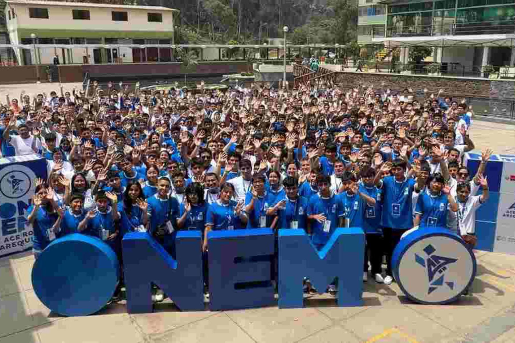 72 escolares ganadores de la XXII Olimpiada de Matemática serán premiados este lunes