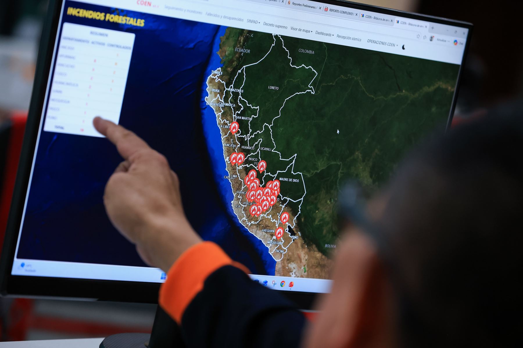 Presidenta Keiko Fujimori supervisó acciones del Gobierno para combatir incendios forestales en regiones afectadas del país. Foto: ANDINA/Prensa Presidencia