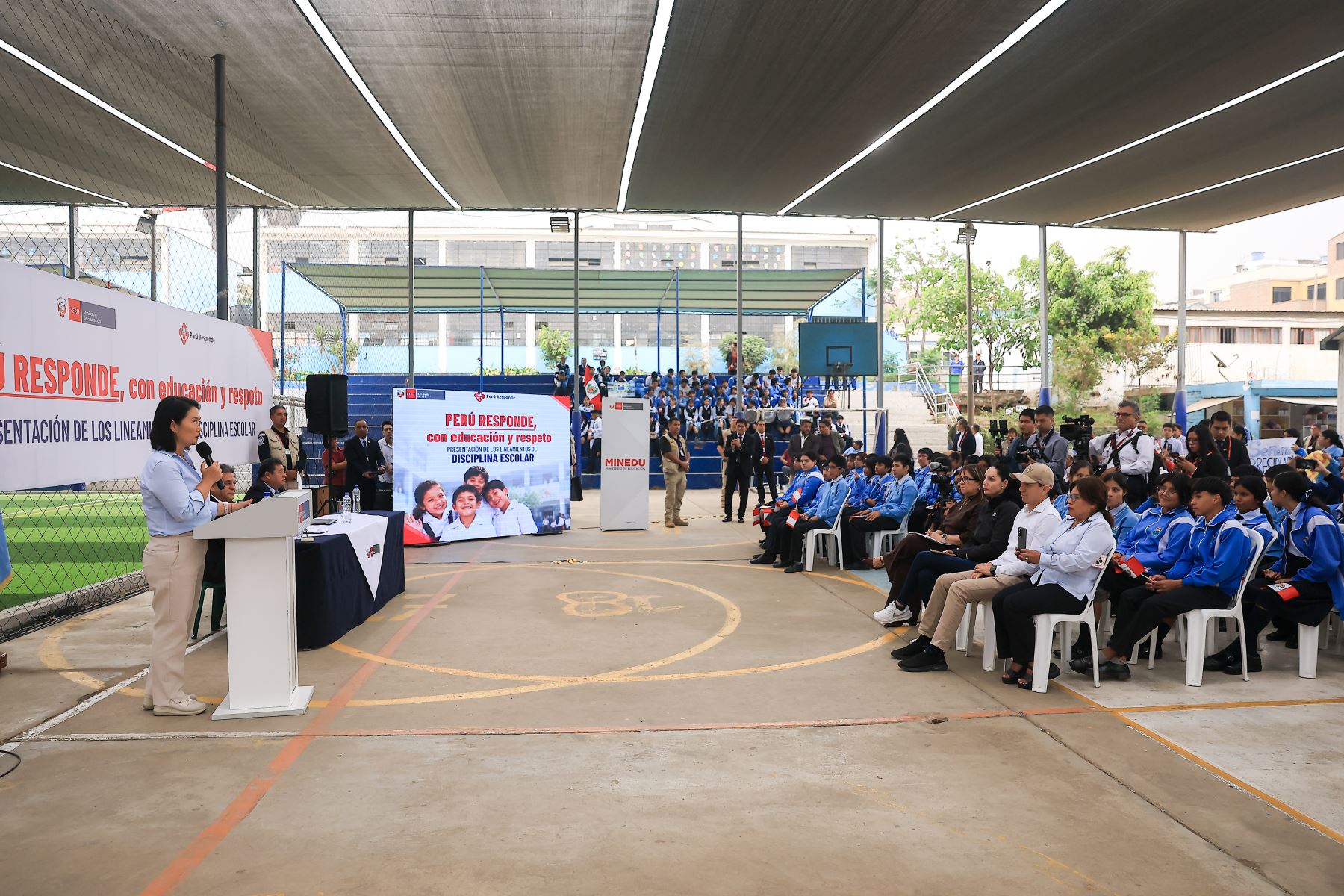 Presidenta Keiko Fujimori presenta nuevos lineamientos educativos para recuperar el orden y la autoridad docente en las escuelas del país. Foto: ANDINA/ Prensa Presidencia