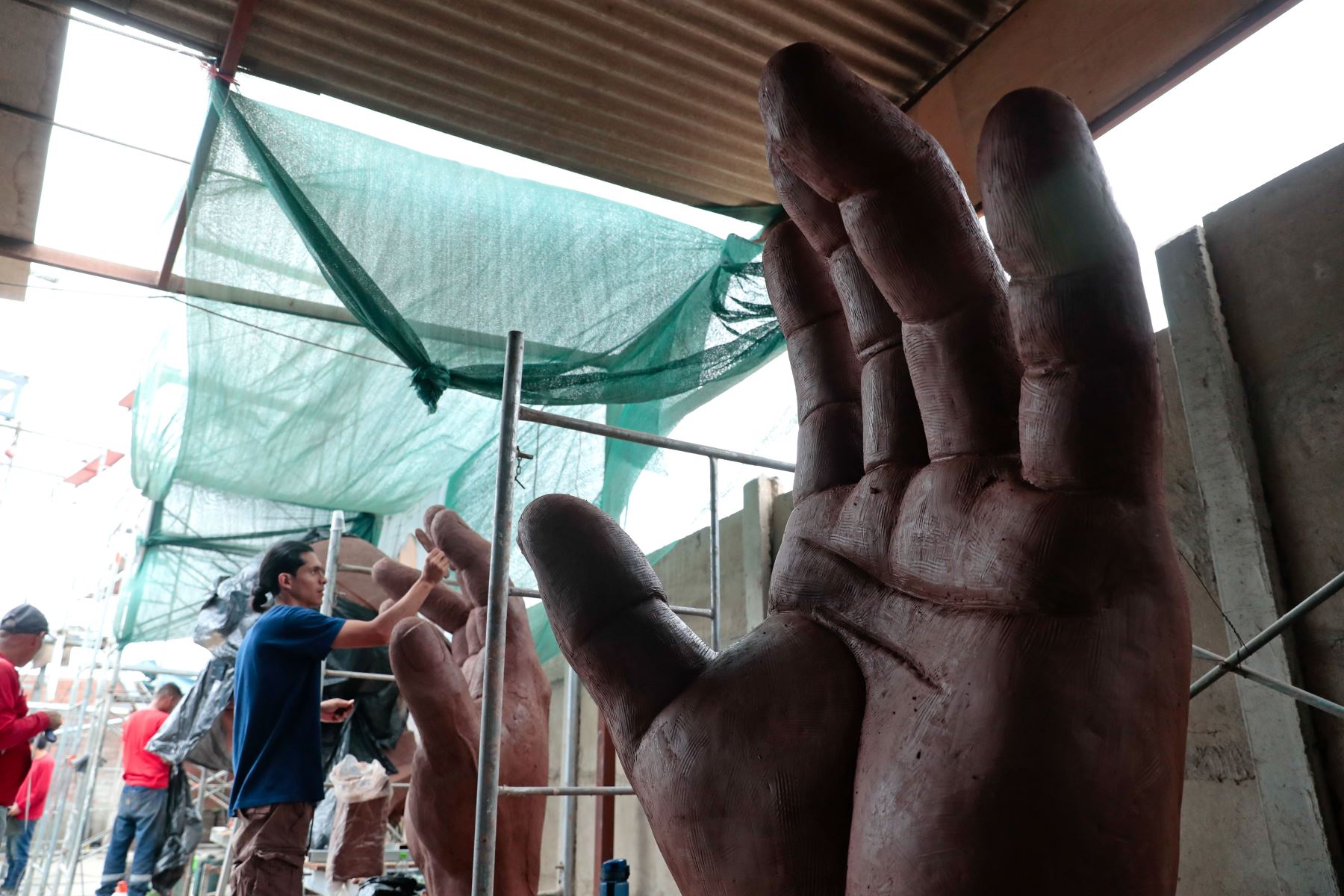 El proyecto de la estatua del papa León XIV está dirigido por el escultor Rafael Gutiérrez Quispe, formado en la Escuela Nacional Superior Autónoma de Bellas Artes del Perú. Foto: ANDINA/Daniel Bracamonte.