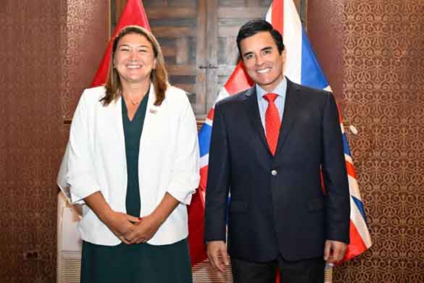 Canciller se reunió con embajadora del Reino Unido para profundizar relación bilateral